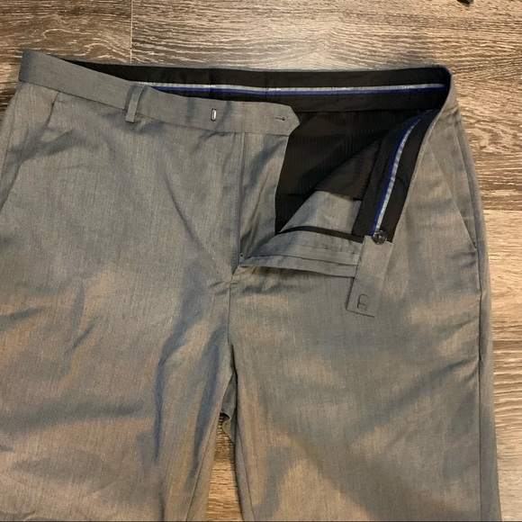 Calvin Klein Men’s Gray Dress Pants 38x32 - Picture 3 of 8